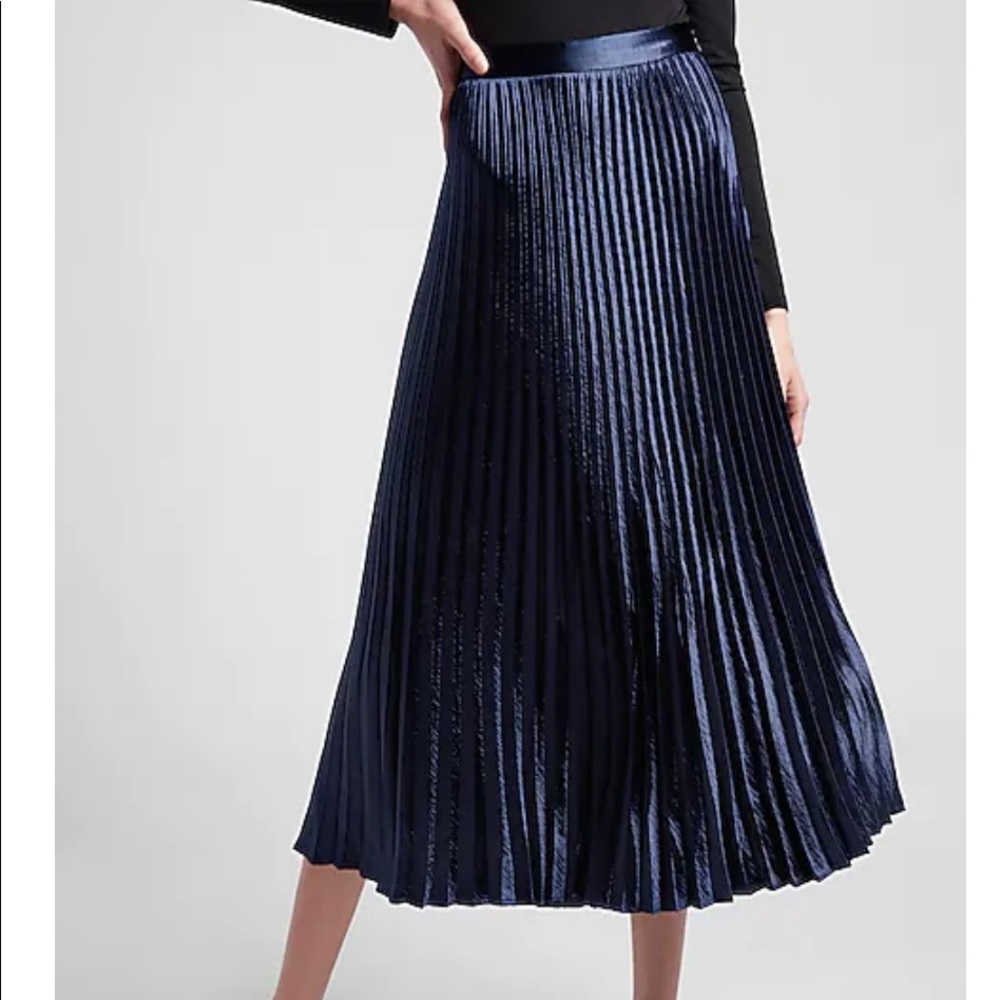 Express Hight Waisted Pleated Satin Midi Skirt